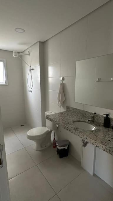 Apto Tenorio E Grande Apartamento